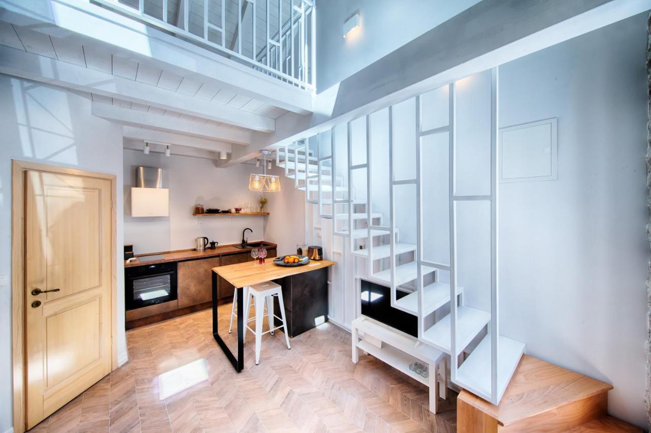 Studio Apartment Vicencina Vis Bagian luar foto